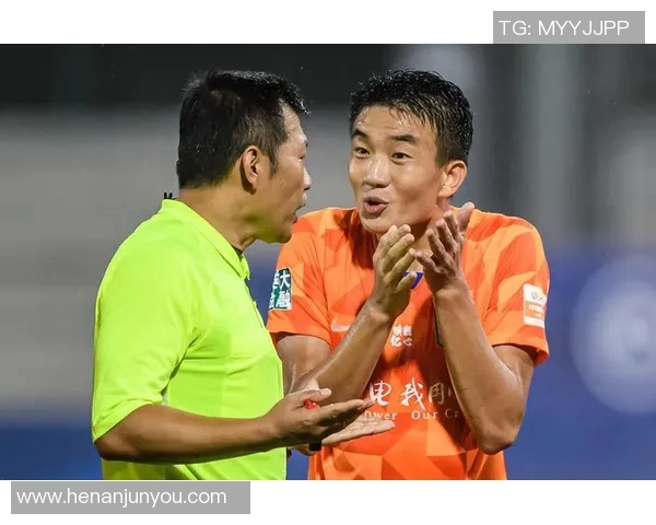 广州恒大与贵州队激战正酣比分悬念引发球迷热议