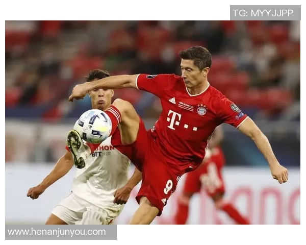 拜仁慕尼黑与阿森纳激情对决海报展现足球魅力与团队精神