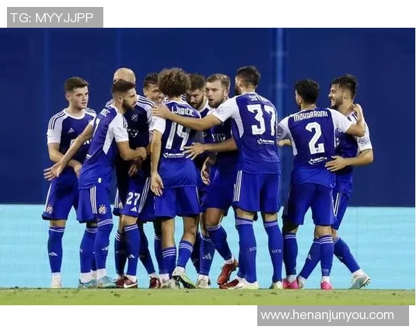 欧冠小组赛阿斯塔纳对阵强敌全力争胜的精彩对决