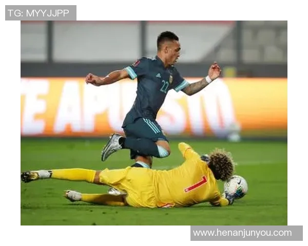 秘鲁与巴拉圭友谊赛精彩对决两队球员展现绝佳技艺与团队合作精神 秘鲁与巴拉圭友谊赛精彩对决两队球员展现绝佳技艺与团队合作精神